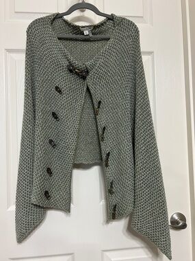 Simply Noelle Olive Toggle Knit Cape Sage Poncho with Antique Gold Tone Closures